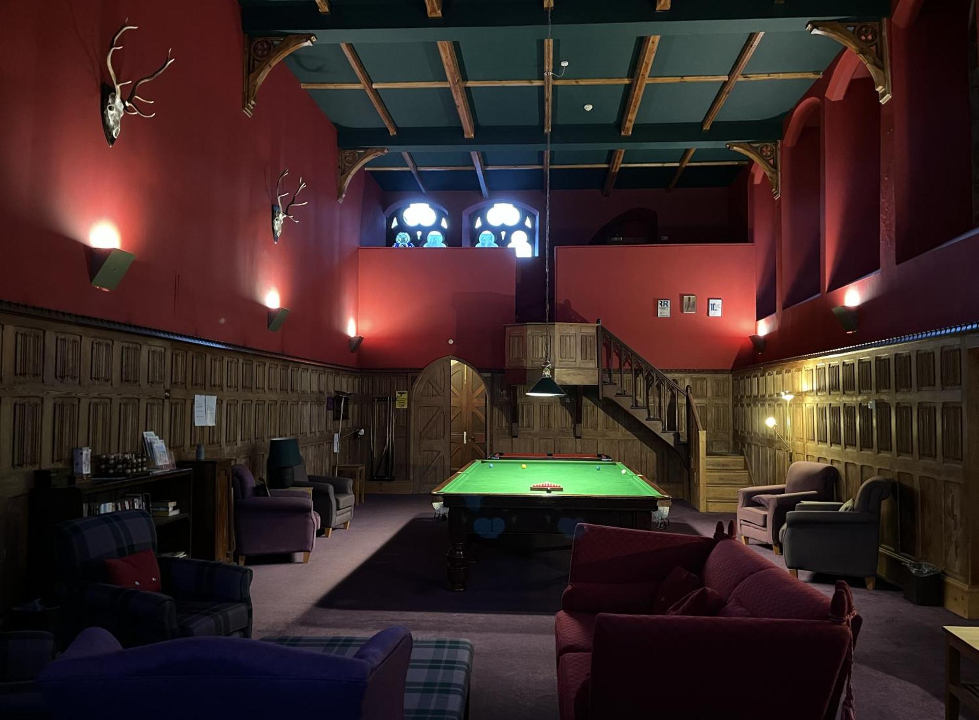 The Classrooms, Loch Ness Abbey - 142M2 Lifestyle & Heritage Apartment - Pool & Spa - The Highland Club - Resort On Lake Shores Fort Augustus Extérieur photo