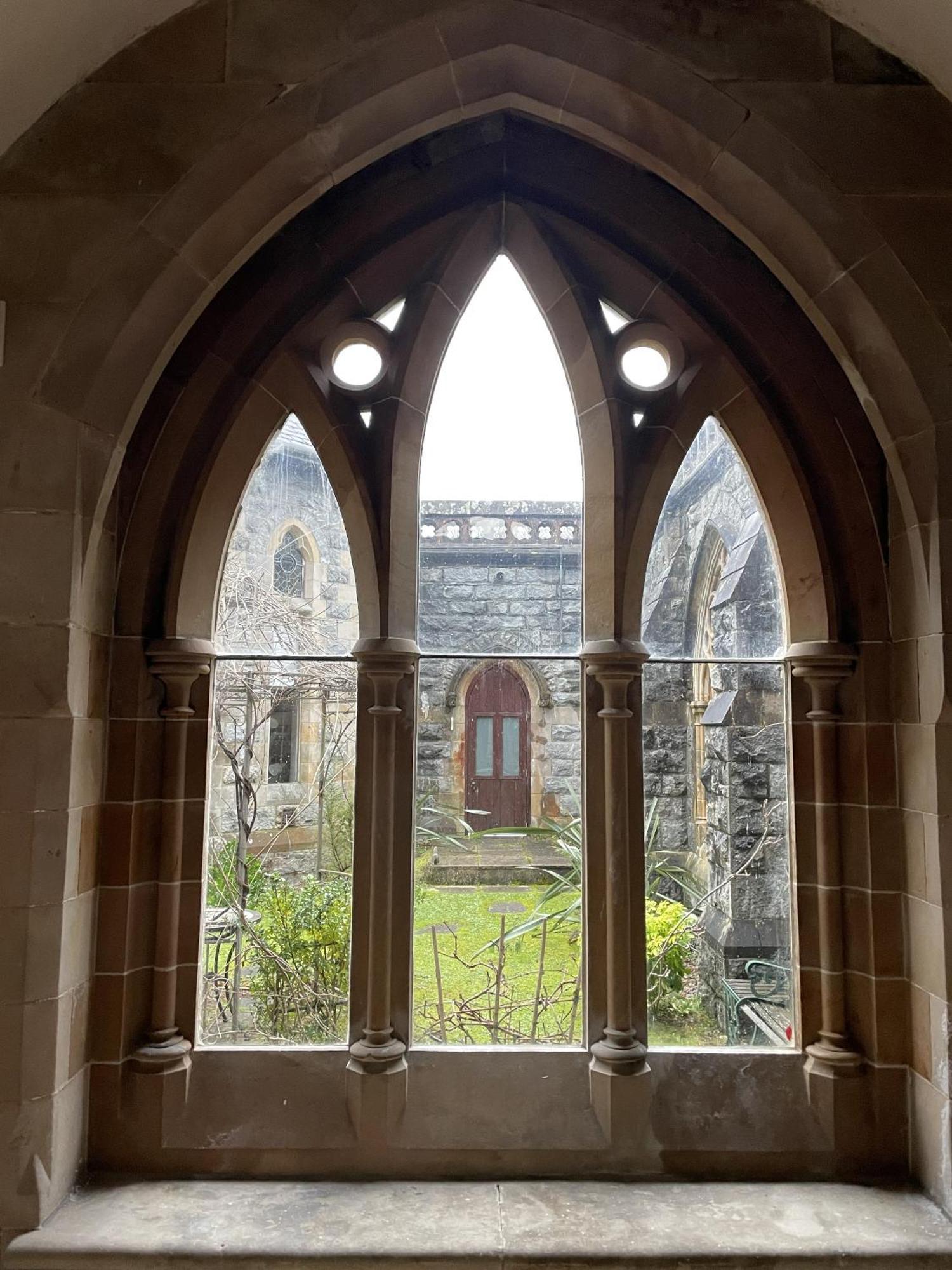The Classrooms, Loch Ness Abbey - 142M2 Lifestyle & Heritage Apartment - Pool & Spa - The Highland Club - Resort On Lake Shores Fort Augustus Extérieur photo