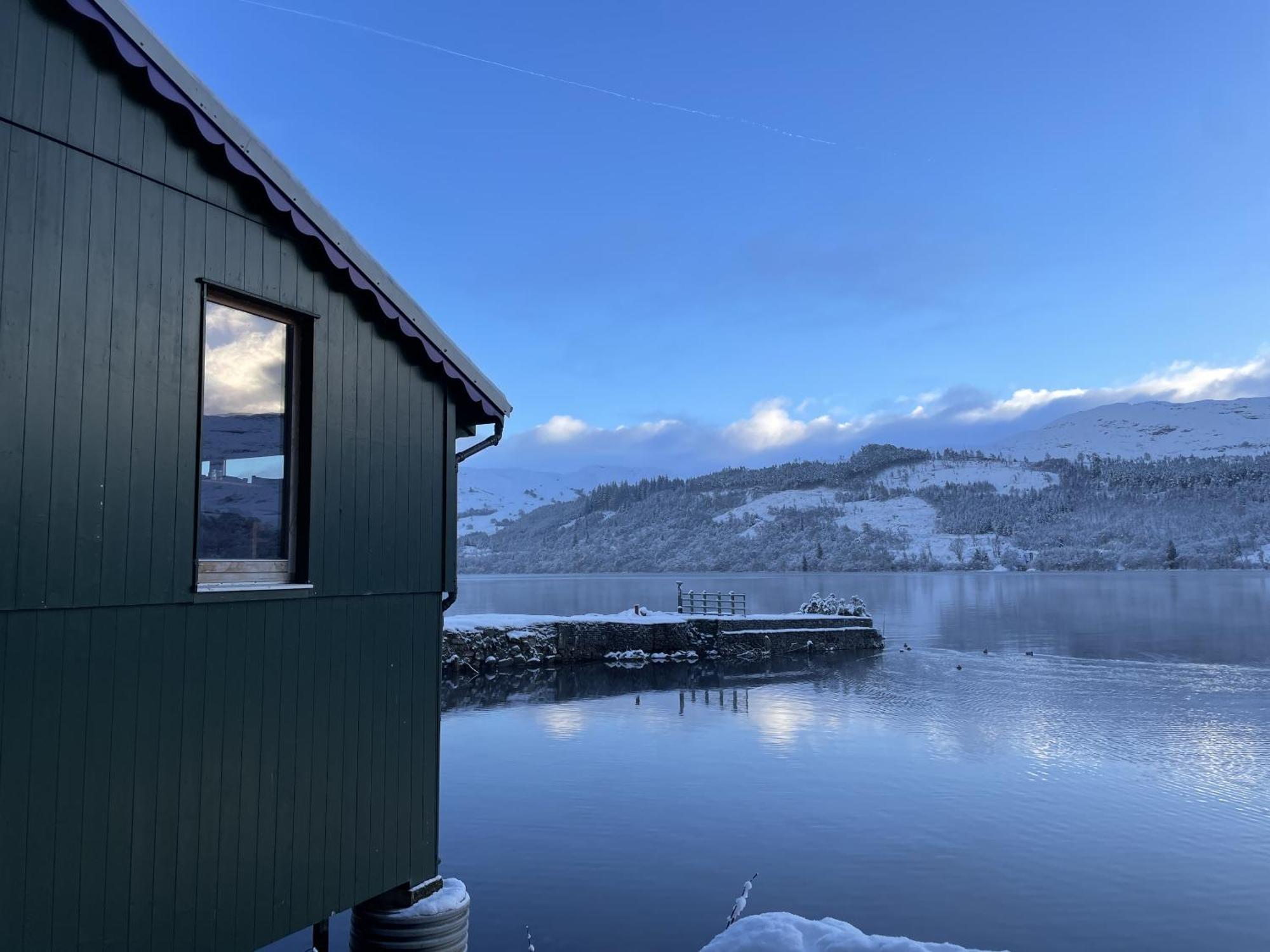 The Classrooms, Loch Ness Abbey - 142M2 Lifestyle & Heritage Apartment - Pool & Spa - The Highland Club - Resort On Lake Shores Fort Augustus Extérieur photo