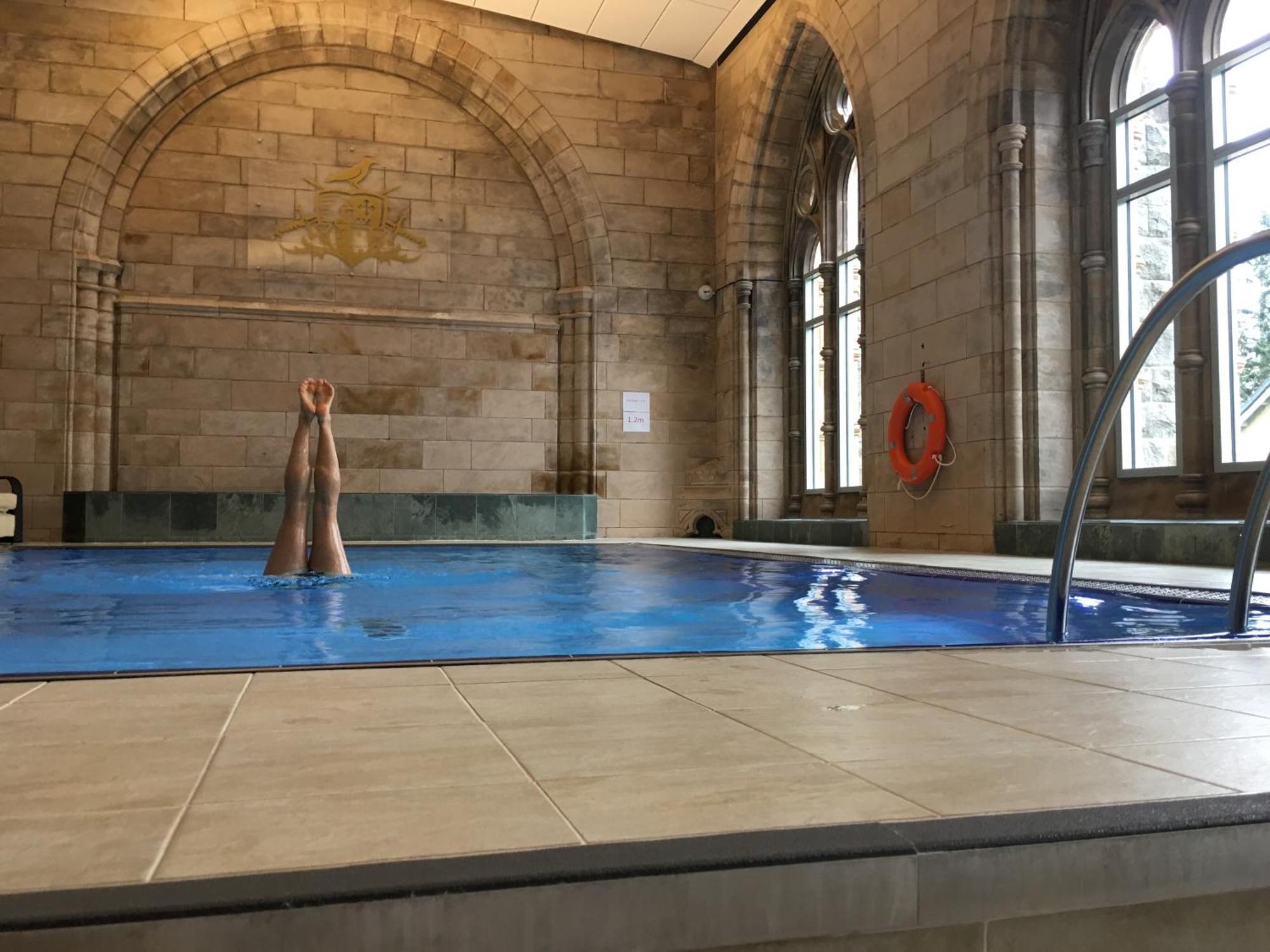 The Classrooms, Loch Ness Abbey - 142M2 Lifestyle & Heritage Apartment - Pool & Spa - The Highland Club - Resort On Lake Shores Fort Augustus Extérieur photo